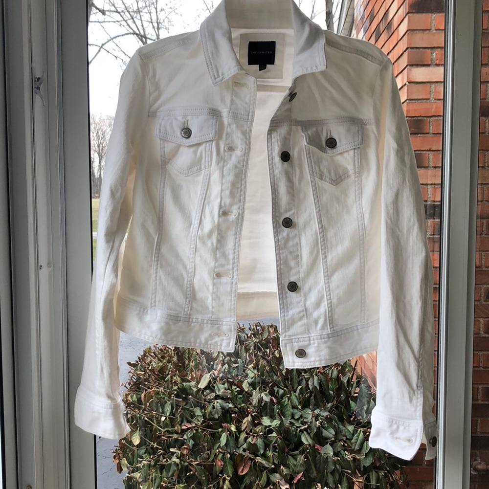 White Button Jacket